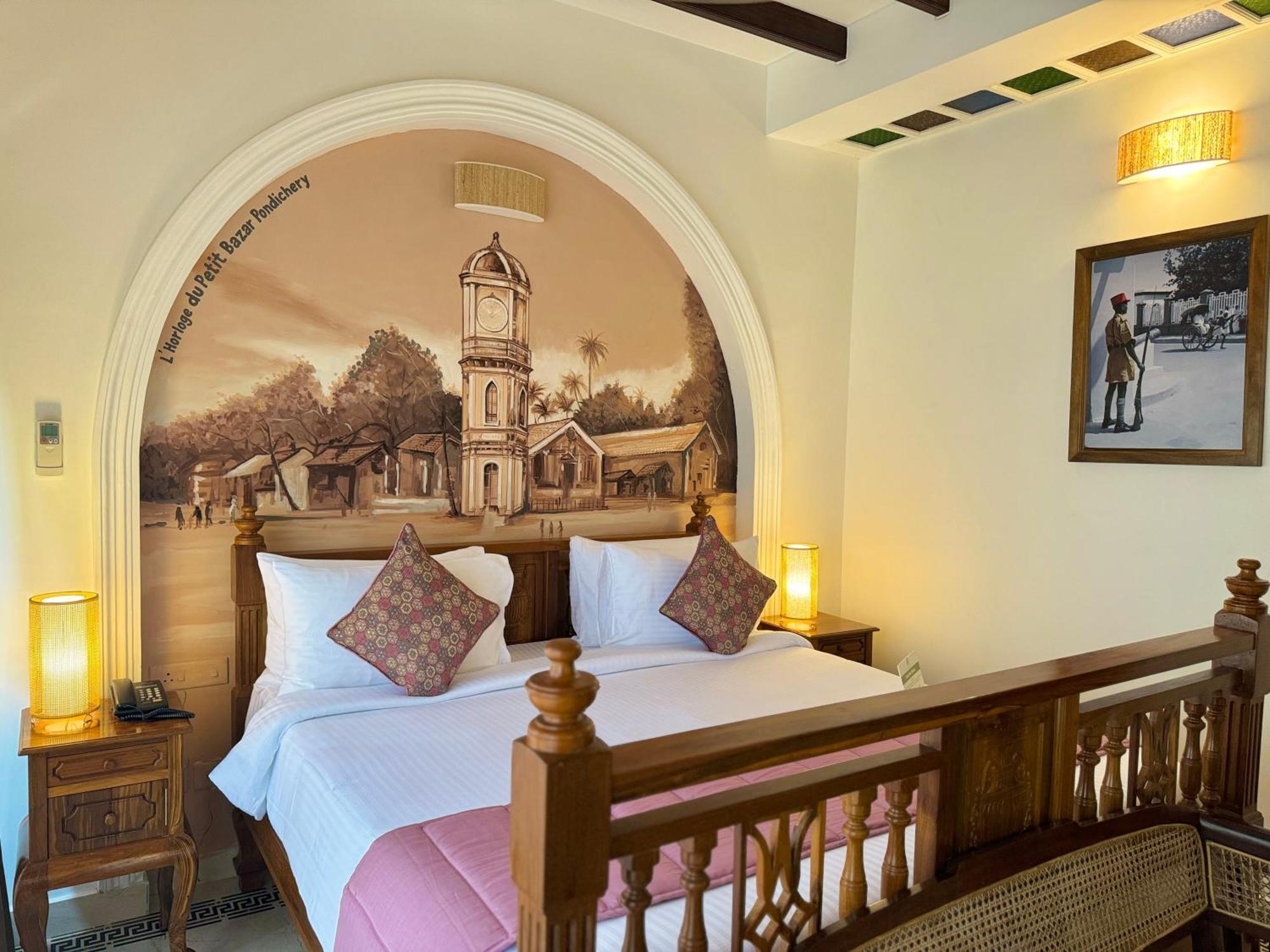 La Plage Seaview Suites Pondicherry Exteriör bild